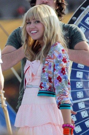 miley-cyrus-hannah-montana-pink-nc.jpg miley-cyrus-hannah-montana-pink-nc.jpg