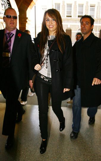 miley-cyrus-london-3.jpg miley-cyrus-london-3.jpg